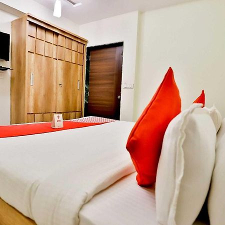 Collection O 12462 Hotel Shiv Inn Gandhinagar Exterior foto