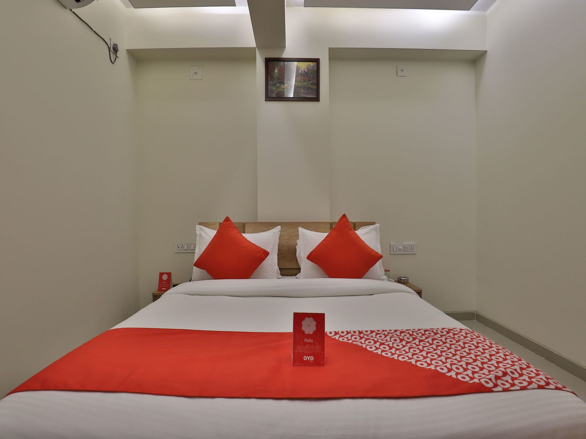 Collection O 12462 Hotel Shiv Inn Gandhinagar Exterior foto